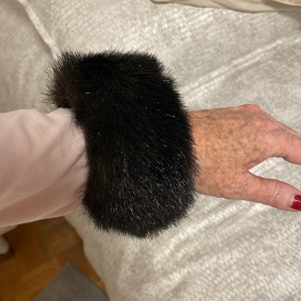 Faux fur mink cuffs, 1 pair Vintage like new